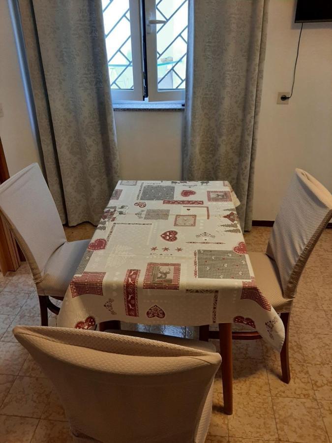 Apartmani Banina Ika Extérieur photo